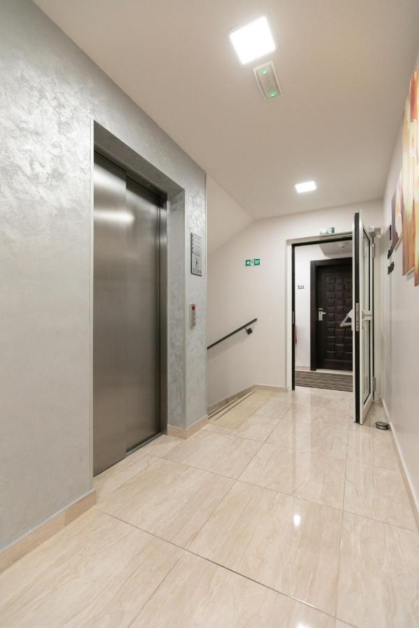 Apartman Bella Макарська Екстер'єр фото